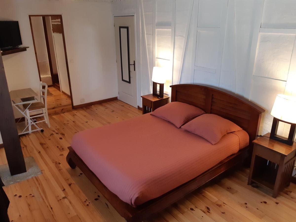Bed and breakfast Le Moulin de Saubrigues Chambre photo